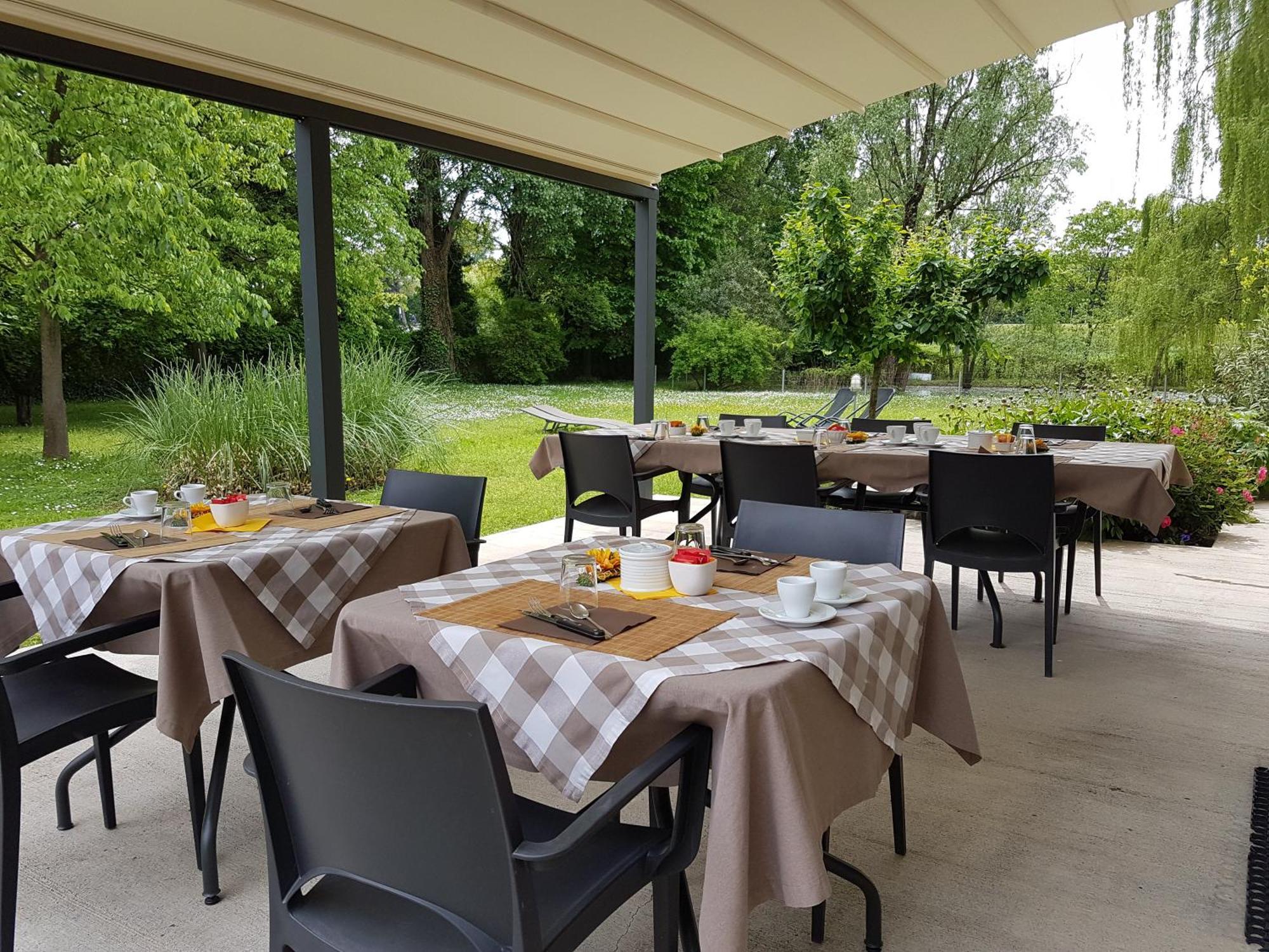 L'Isolo B&B E Case Vacanza Monzambano Extérieur photo
