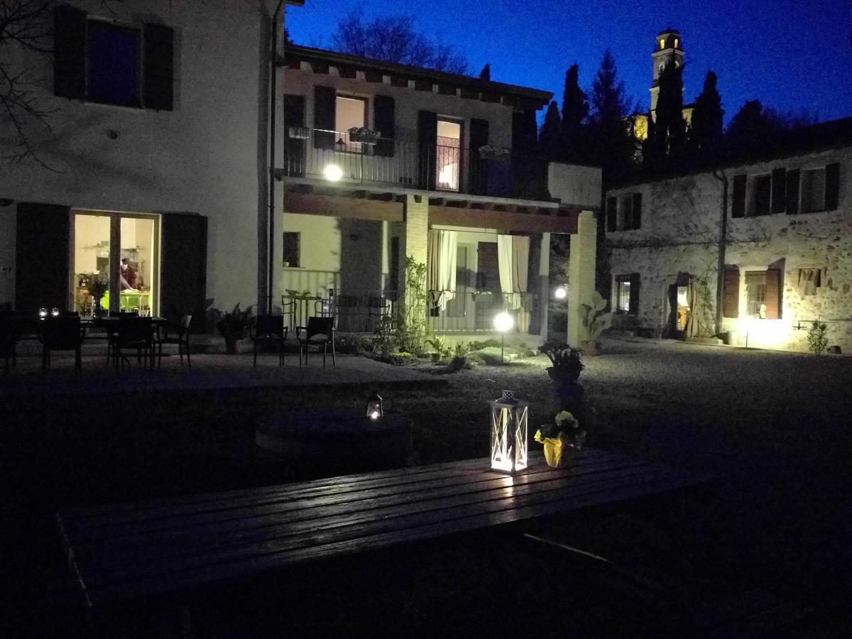 L'Isolo B&B E Case Vacanza Monzambano Extérieur photo
