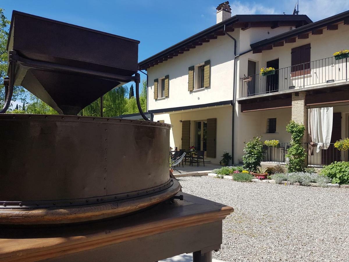 L'Isolo B&B E Case Vacanza Monzambano Extérieur photo