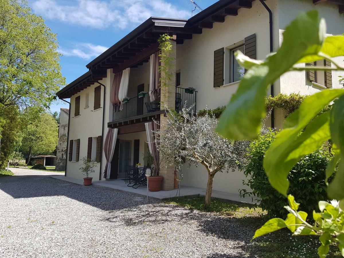 L'Isolo B&B E Case Vacanza Monzambano Extérieur photo